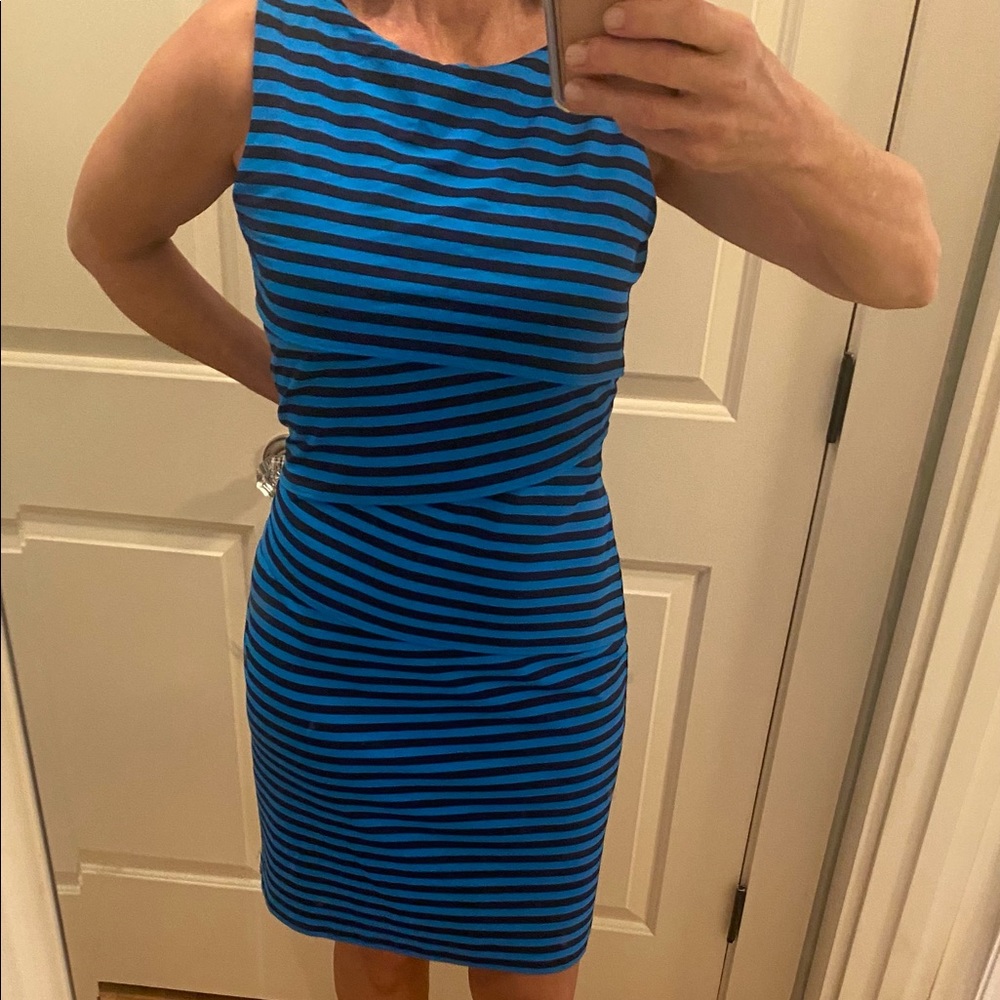 J. McLaughlinn sleeveless striped dress Med.